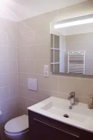Cottage in a charming house - Image 2