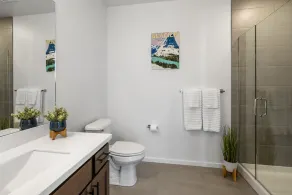 💎NEW! 🐶Pets 👑King Bed 📍Central Location ⛰Mountain View ☀️Summer  - Image 4
