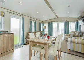3 bedroom accommodation in Newquay - Image 5
