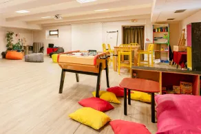 6-Person Stunning Duplex Holiday House - Image 5