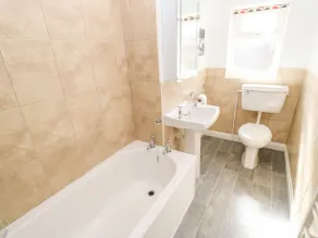 Daisy Cottage - Image 4