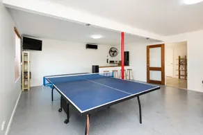 Seaclusion Cottage - Modern renovated beach house - Image 3