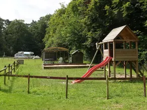 Nice family caravan in the countryside - Image 2