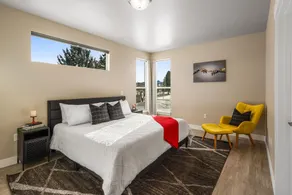 💥Brand New💥 Modern, Centrally Located, Views - Image 5