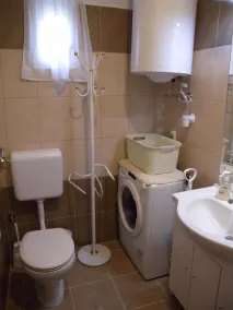 Casa de vacaciones renovada con lavadora - Image 3