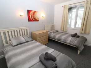 RUNNING WATERS, pet friendly, with pool in Callington - Image 5