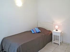 Cosy apartment for 4 people with pool, WIFI, TV, terrace and pets allowed - Image 4