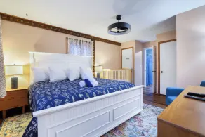 Secluded 4 BR-Heated Pool/Hot Tub/Game Room/Fishing Pond/Huge Deck/Fire Pit! - Image 3