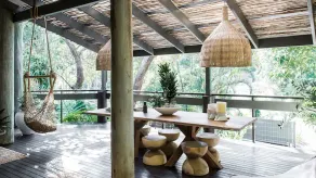 POOL - DESIGN - STYLE - WALK TO BEACH AND SHOPS - Image 4