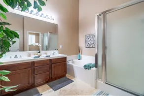 Single story with Panoramic View - Image 4