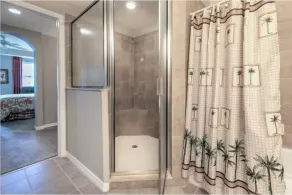 Beautiful Resort in Quiet, Gated Community w Pool - Image 4