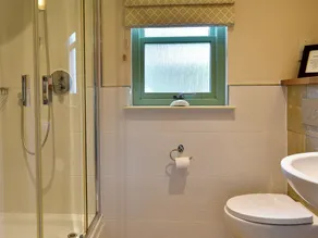 Alojamiento de 3 habitaciones en Linlithgow, near Edinburgh - Image 5