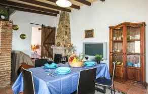 Schönes Haus in Torrox mit privatem Swimmingpool, der drinnen oder draußen. - Image 4