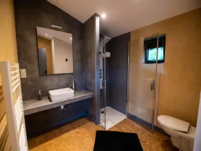 Mountain-view eco-friendly cottage - Image 2