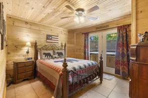 Authentic Log Cabin-HotTub, Loft, Near Big Cedar, Pet Friendly, Free Daily Attraction Tickets! - Image 3