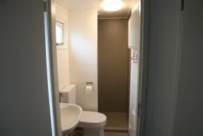 bungalow spacieux et confortable « Frank » dans la zone boisée (12 personnes) - Image 2