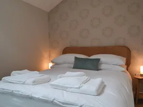 Peaceful village location within walking distance to Keswick. - Image 5