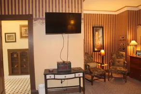 Apple Crest Inn - Image 3