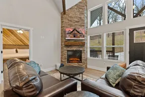 IN DOOR POOL- 7BR 5 BA Sleeps 20 People by Table Rock Lake & Silver Dollar City - Image 5