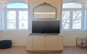 Stunning Apartment & Amazing Location - Image 2