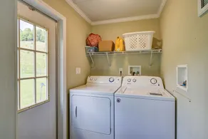 Riverfront Cattle Farm Home in the Mountains - Image 2