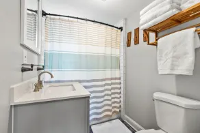 #1 Stadium Home  Close to Airport/Major Attractions/Beaches🌴 - Image 4
