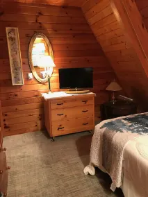 A-frame on Horseshoe Lake  - Image 3
