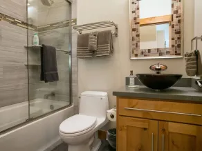 ⭐️ Luxe 6BR / 6BA Home Sleeps 18! Sauna + vapeur + bain à remous à 5 minutes des pistes de ski TD - Image 4