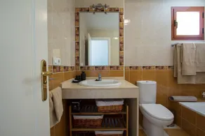 Charming apartment close to the beach. - Image 3