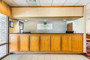 Quality Inn - Image 2