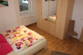 Small vacation apartment (65m²) with \"beautiful view\" Garden with playground - Image 4