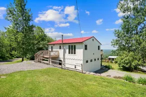 Spacious Winter Retreat w/ Hot Tub, Games, Fire Pit & Scenic Hilltop Views! - Image 5