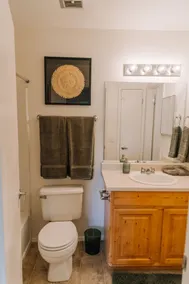 Cozy  apartment with hot tub/pool only minutes from canyons! - Image 5