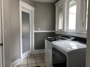 Modern Private Guest Suite in Historic Downtown Neighborhood - Image 2