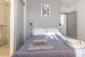 Günstig Gelegene Neubau-villa mit Pool - Image 4