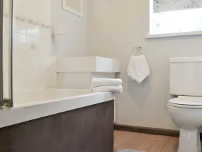 2 bedroom accommodation in Woodacott, near Holsworthy - Image 5