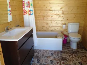 Self catering Cabaña de madera El Salse for 8 people - Image 4