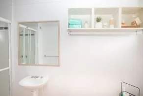GORGEOUS STUDIO + 100M TO BEACH + POOL - Image 3