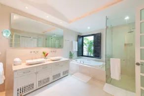 Fully remodeled unit inside the gates in Punta Mita - Image 3
