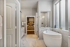 5 Bedroom Home + Pool + Media Room+ Grill! - Image 2