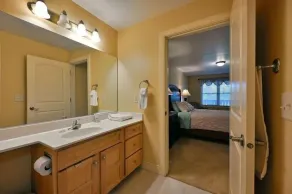 Unit 411B 1Bd 1Ba Efficiency Condo Condo - Image 2