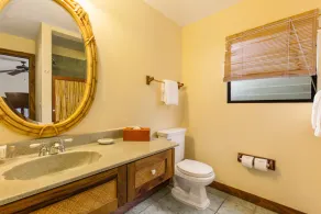 Kona -2 bedroom resort condo - near downtown - Image 4