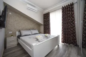 D&D Apartments Tivat - Apartment with 4 beds - No.12 - Image 5