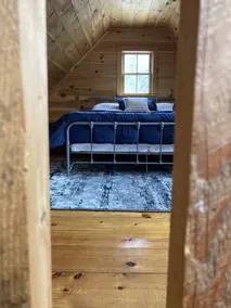 Cheerful Tiny Cabin hideaway near hiking, skiing & snowmobiling in small town VT - Image 5