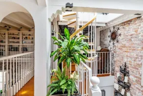 Stunning Rooftop Apartment & Garden Deck - Image 4