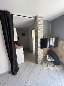 Skandinavische Wohnung in der Nähe des Stadtzentrums - Image 2
