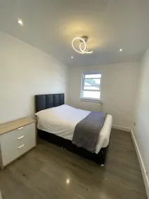 APARTMENT 7, THE CATHEDRAL VIEW - Image 5