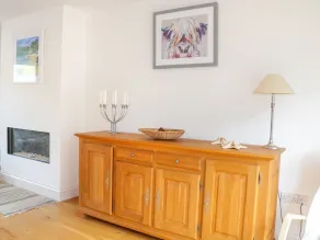 1 ORCHARD COTTAGES, pet friendly, with a garden in Salcombe - Image 4
