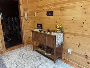 Nature lovers paradise w/direct access to lake,  trails & ample trailer parking. - Image 4