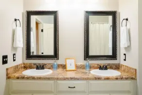 Pet Friendly 3BR | Fenced Yard | Prime WR - Image 2